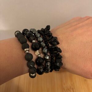 NWT black gemstone beaded five bracelet set